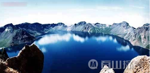 长白山天池水怪出没！神秘水怪并非传说！